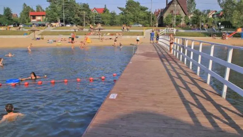 Molo z plażą na Pogorii III